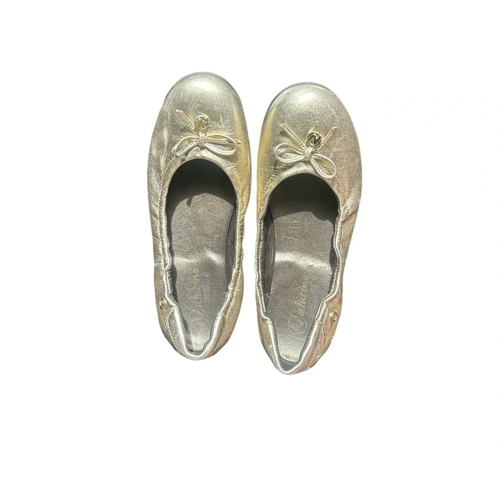 Naturino Gold Dress Shoes with Metallic Sheen kids